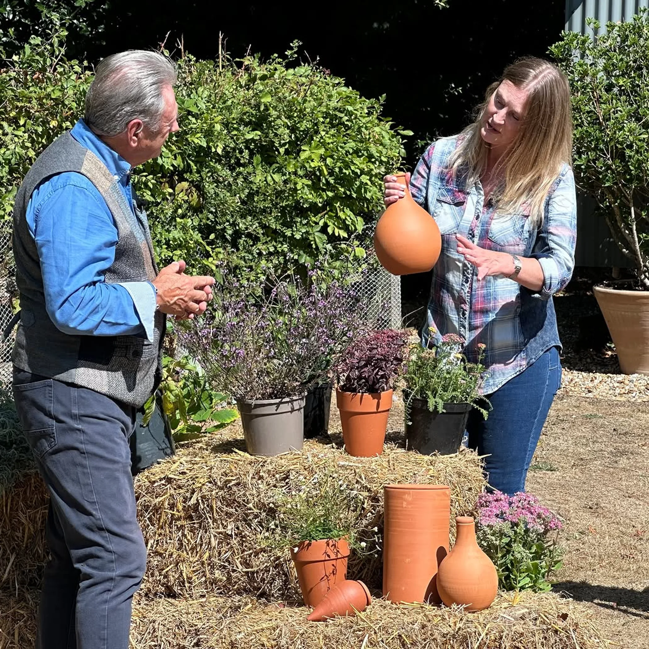 water-conscious gardening with irrigation pots